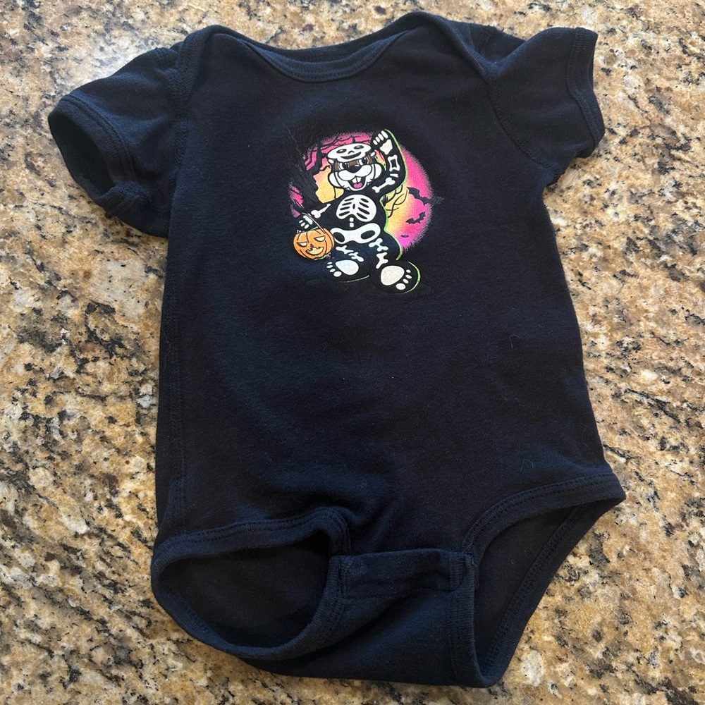 Bucees baby Halloween one Piece. Size 12 months. Unisex